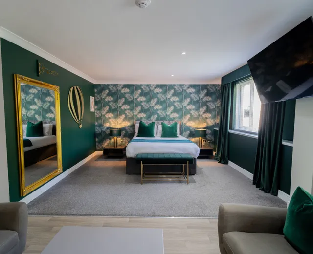 Suite at Sporting Lodge Inns